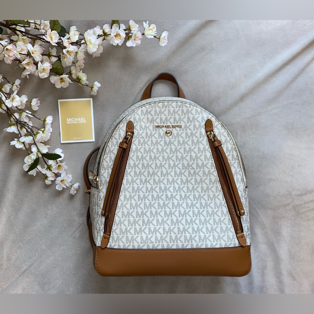 michael kors brooklyn medium logo backpack